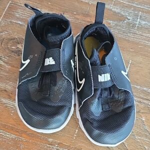 Nike Kids Black and White Sneakers